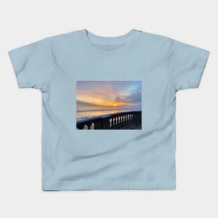 Frosty December Sunrise - Kids T-Shirt